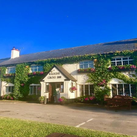 Raleghs Cross Inn Clatworthy Exterior photo